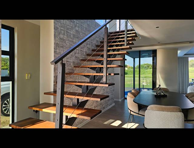 3 BEDROOM FREESTANDING FOR SALE IN THE ISLANDS ESTATES